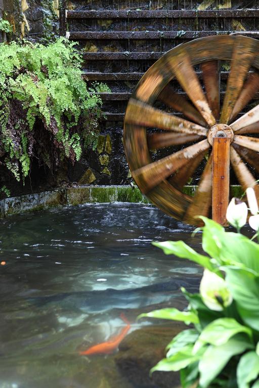 Hotel Hotspring World Wulai Esterno foto